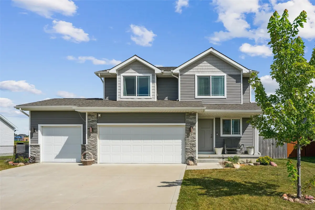 625 Gray Avenue, Waukee, IA 50263 - Image #1