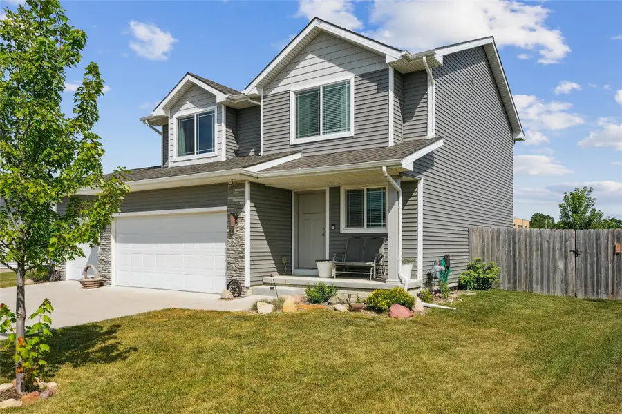 625 Gray Avenue, Waukee, IA 50263 - Image #2