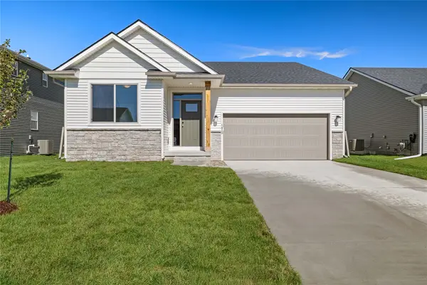 1415 Locust Street, Waukee, IA 50263