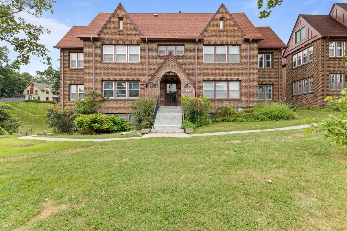 4345 Grand Avenue #1, Des Moines, IA 50312 - Image #1