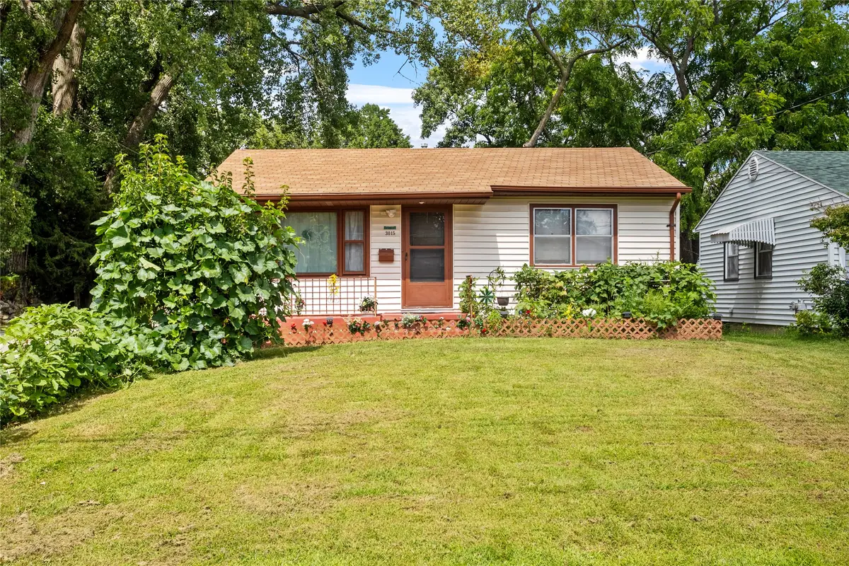 3015 Seneca Avenue, Des Moines, IA 50310 - Image #1