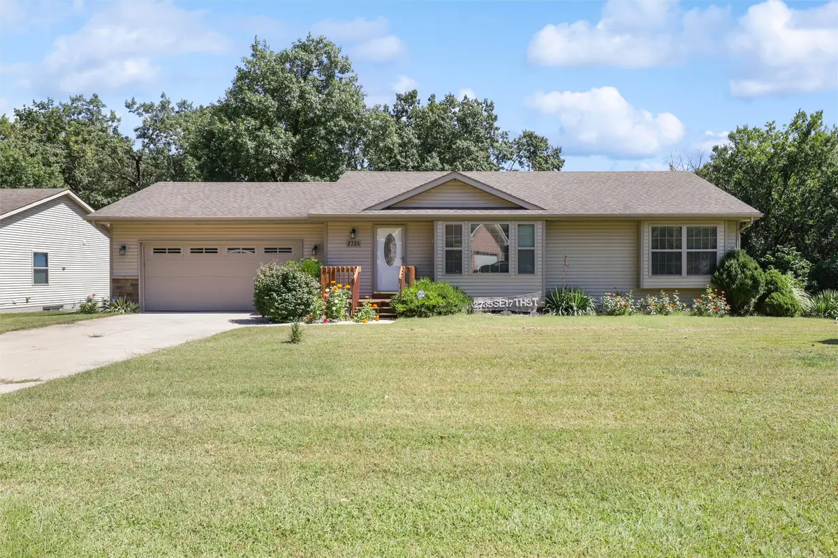 2735 SE 17th Street, Des Moines, IA 50320 - Image #1