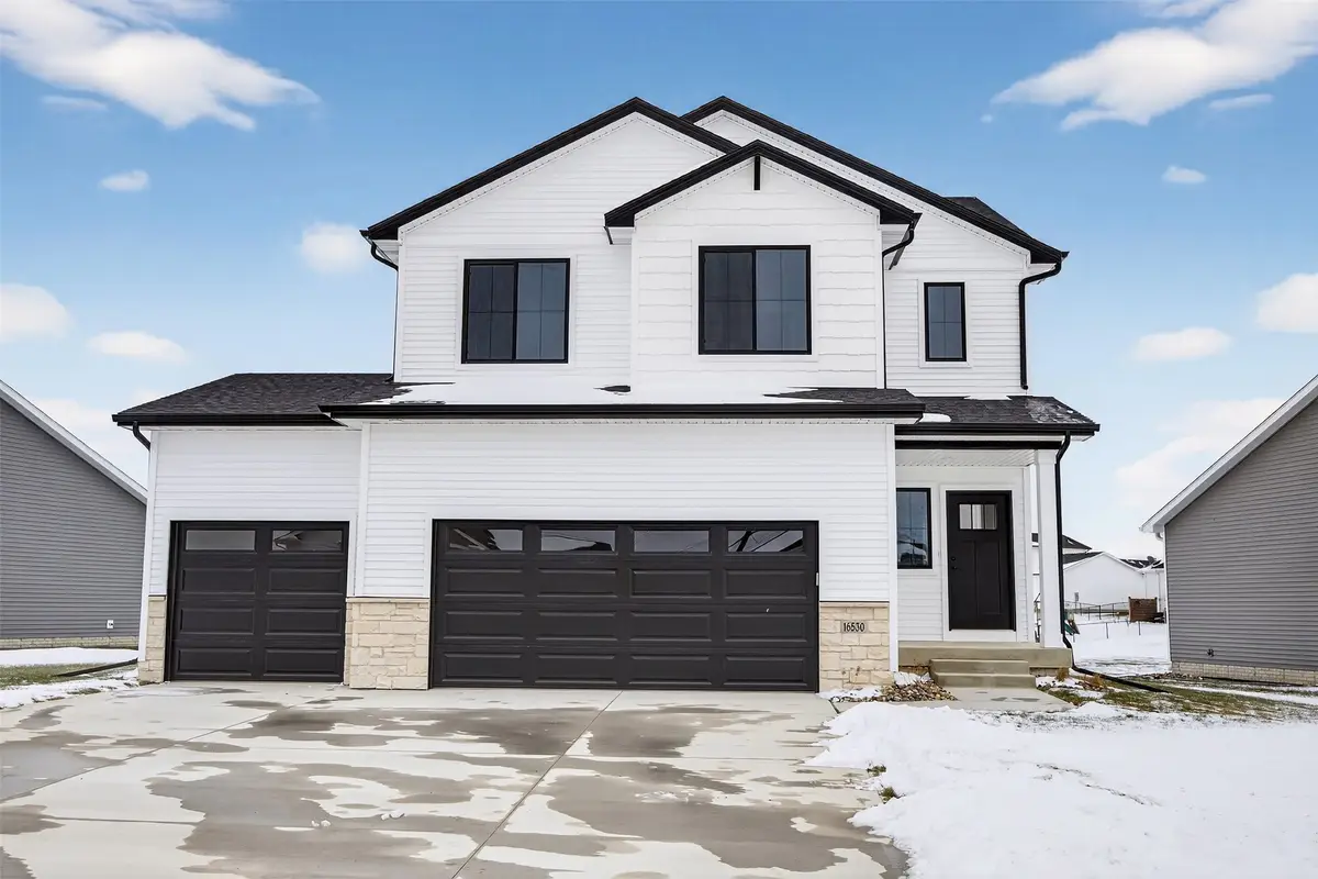 16530 Bentwood Drive, Urbandale, IA 50323 - Image #1
