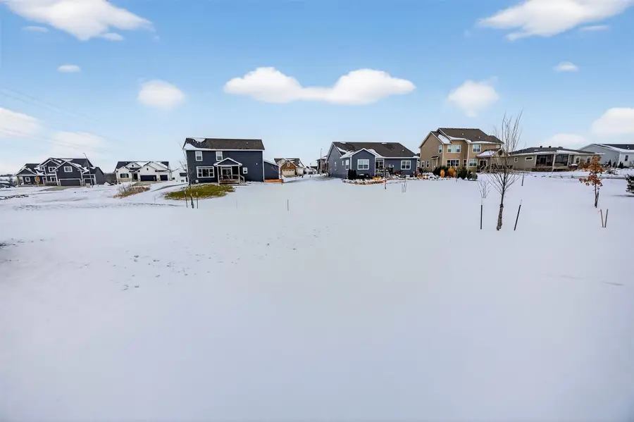 16516 Bentwood Drive, Urbandale, IA 50323 - Image #2