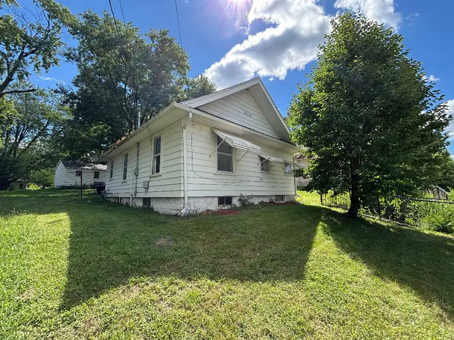 5407 SW 9th Street, Des Moines, IA 50315 - Image #2