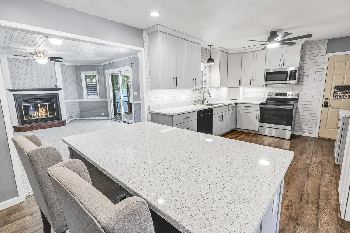 116 E 14th Street, Pella, IA 50219 - Image #1