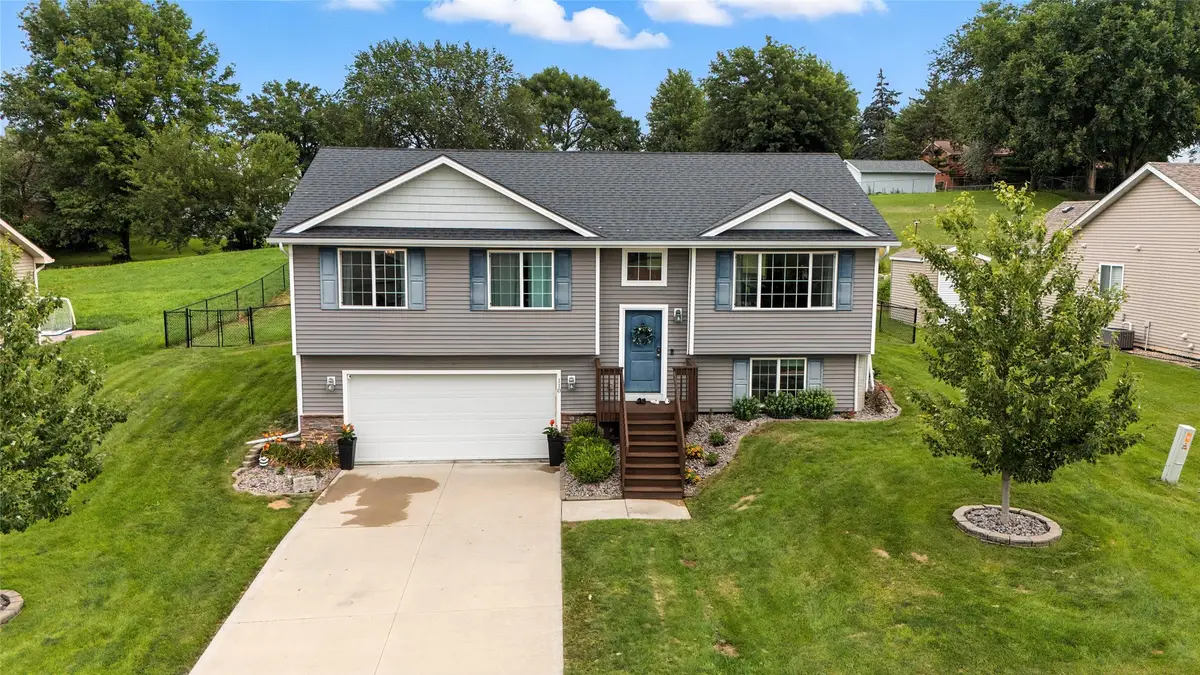 110 Rolling Vista Place, Indianola, IA 50125 - Image #1