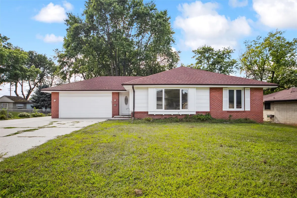 1006 22nd Street, West Des Moines, IA 50265 - Image #1