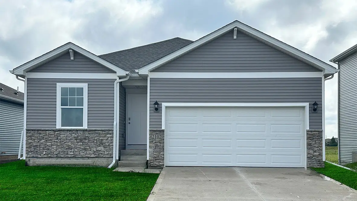 3585 Azalea Drive, Waukee, IA 50263 - Image #1