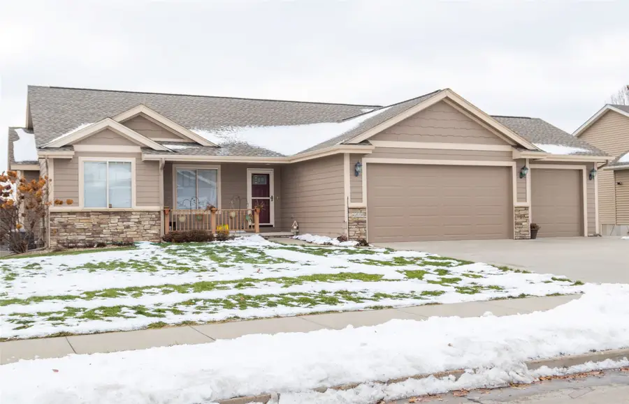 6019 Robin Road, Pleasant Hill, IA 50327 - Image #2
