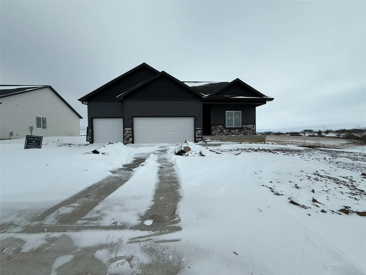 311 Varley Lane, Stuart, IA 50250 - Image #1