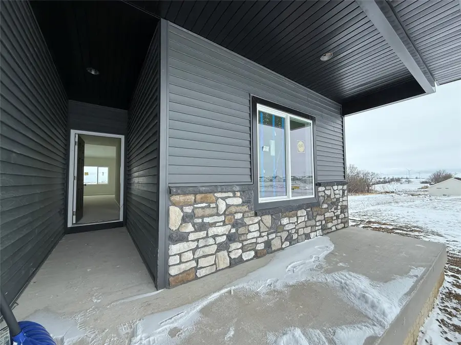 311 Varley Lane, Stuart, IA 50250 - Image #2