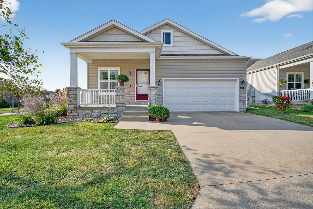 9010 Aster Drive, West Des Moines, IA 50266 - Image #1