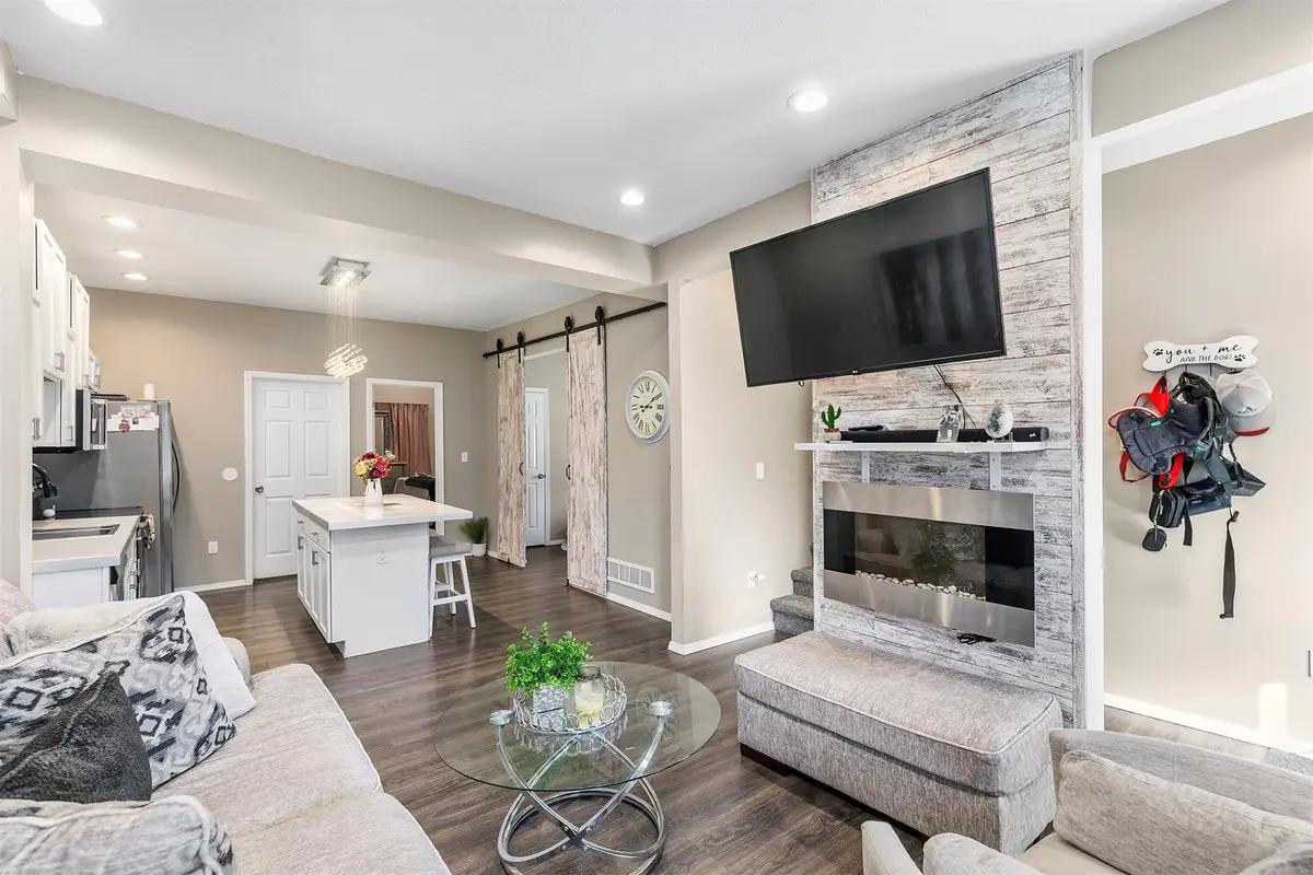 1266 E 18th Street, Des Moines, IA 50316 - Image #1