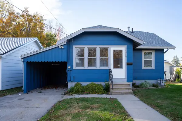 217 E 14th Street N, Newton, IA 50208