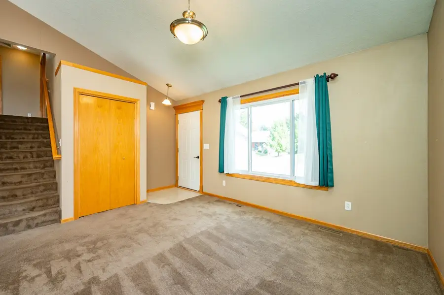 1231 Jerlynn Avenue, Des Moines, IA 50313 - Image #2