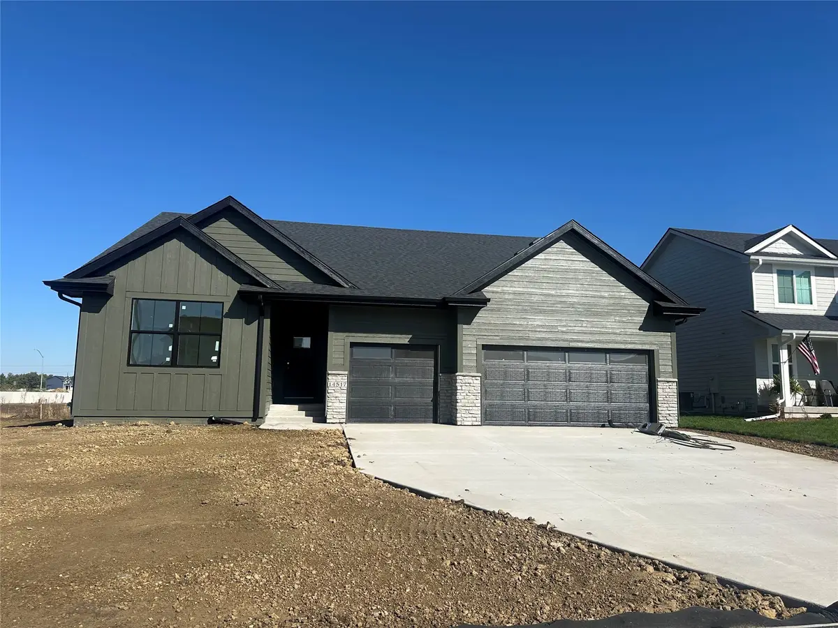 14517 North Valley Drive, Urbandale, IA 50323 - Image #1