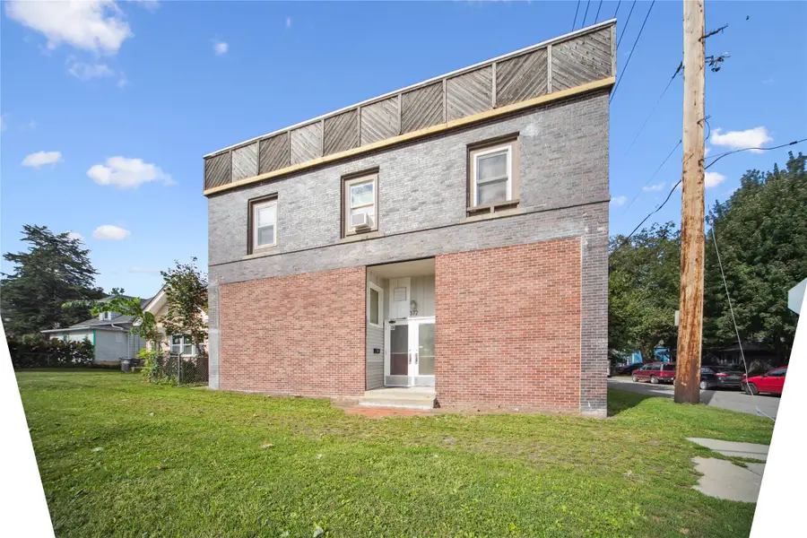 1372 E 12th Street, Des Moines, IA 50316 - Image #2