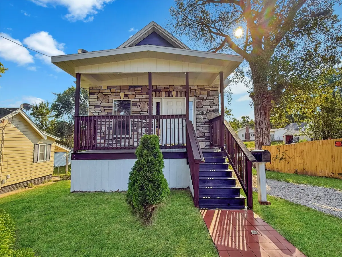 2413 SE 8th Street, Des Moines, IA 50315 - Image #1