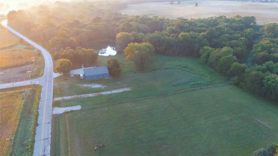 11094 NW Rowe Drive, Granger, IA 50109 - Image #3