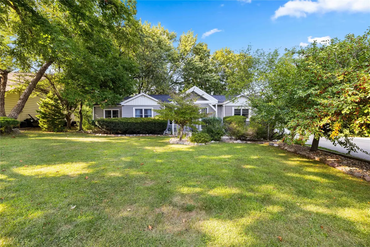 1827 Pleasant Street, West Des Moines, IA 50265 - Image #1