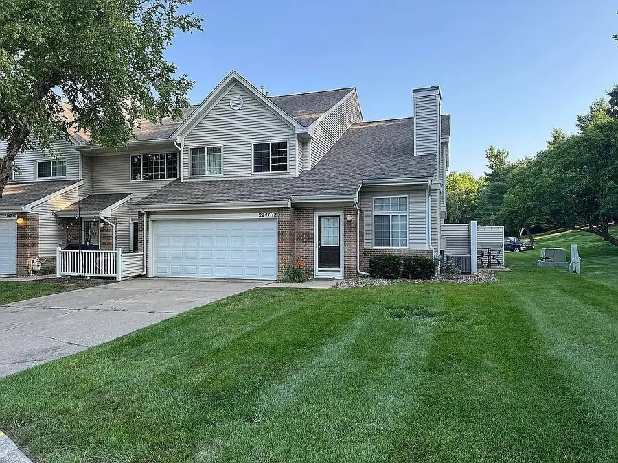 2247 Grand Avenue #12, West Des Moines, IA 50265 - Image #2