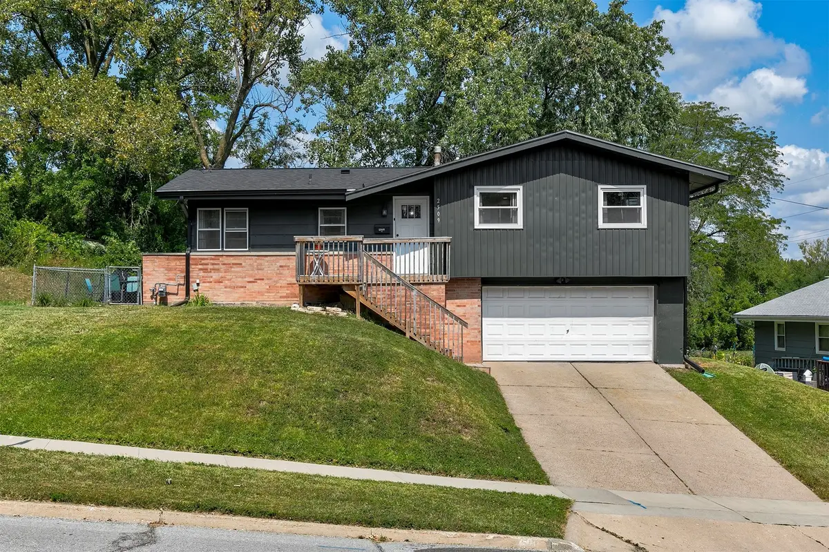 2509 Glennor Road, Des Moines, IA 50310 - Image #1