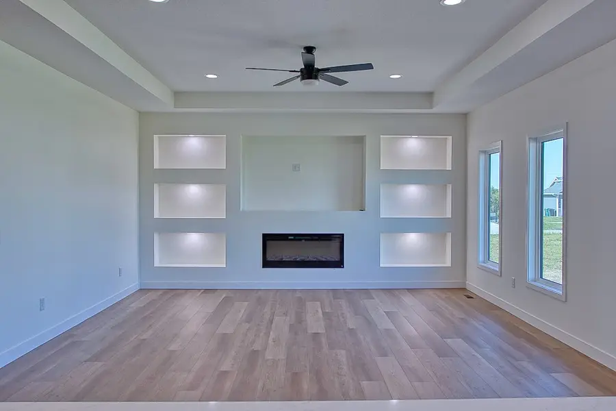 803 Carly Lane, Prairie City, IA 50228 - Image #2