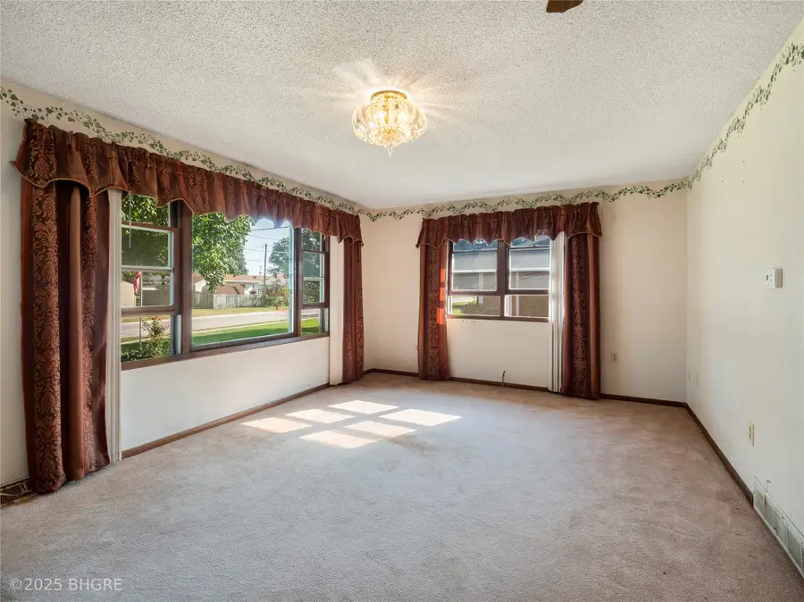 411 W Pleasant Street, Pleasantville, IA 50225 - Image #3