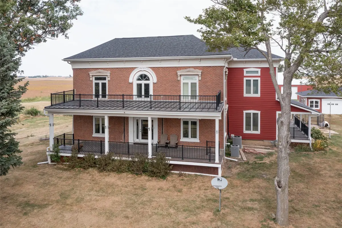 5664 Island Avenue, Newton, IA 50208 - Image #1