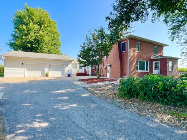 1202 S 20th Avenue W, Newton, IA 50208