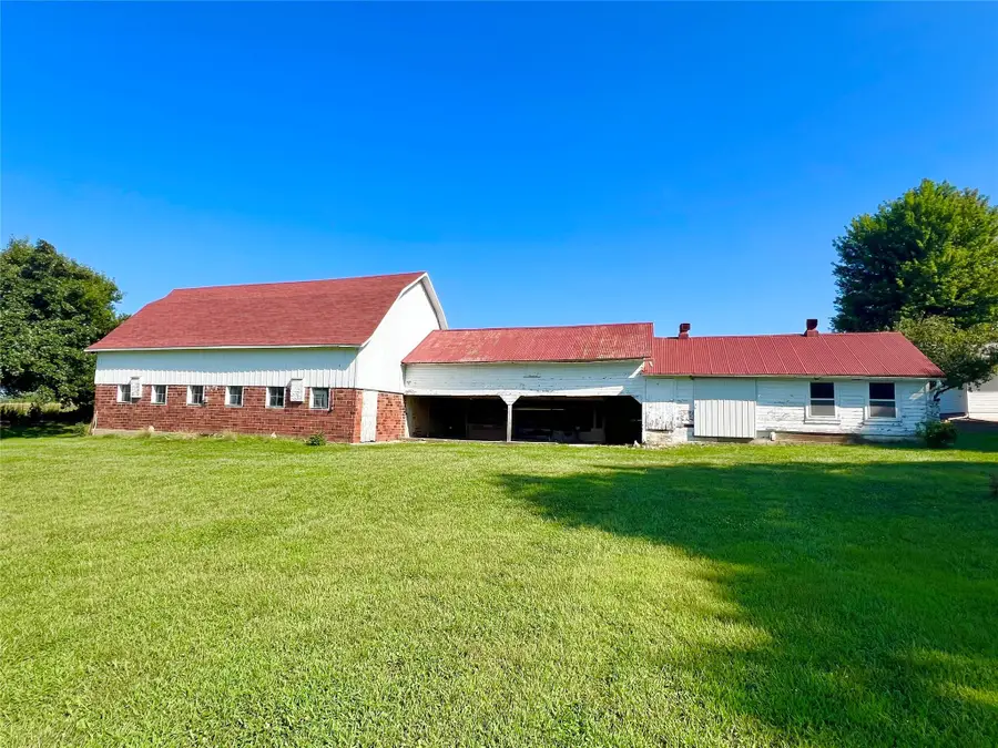 1202 S 20th Avenue W, Newton, IA 50208 - Image #2