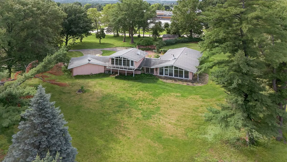 1588 Highway 5 Highway, Carlisle, IA 50047 - Image #1