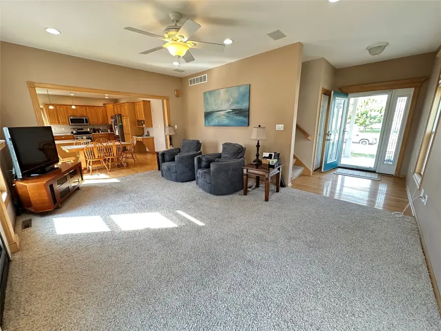 309 N 15th Avenue, Winterset, IA 50273 - Image #2