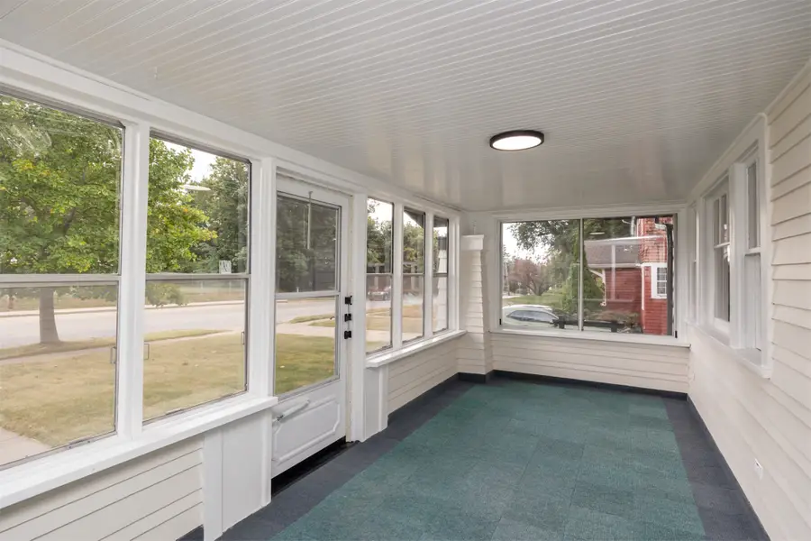 710 31st Street, Des Moines, IA 50312 - #2