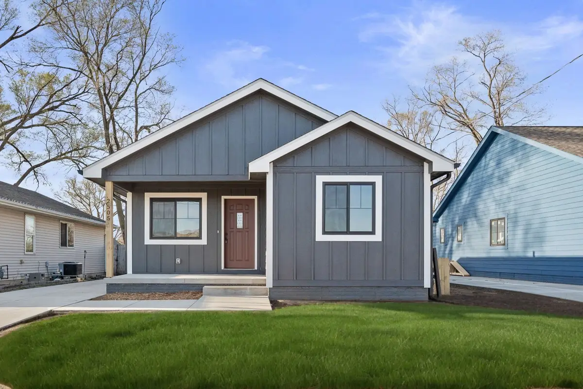 2505 Shaw Street, Des Moines, IA 50317 - Image #1