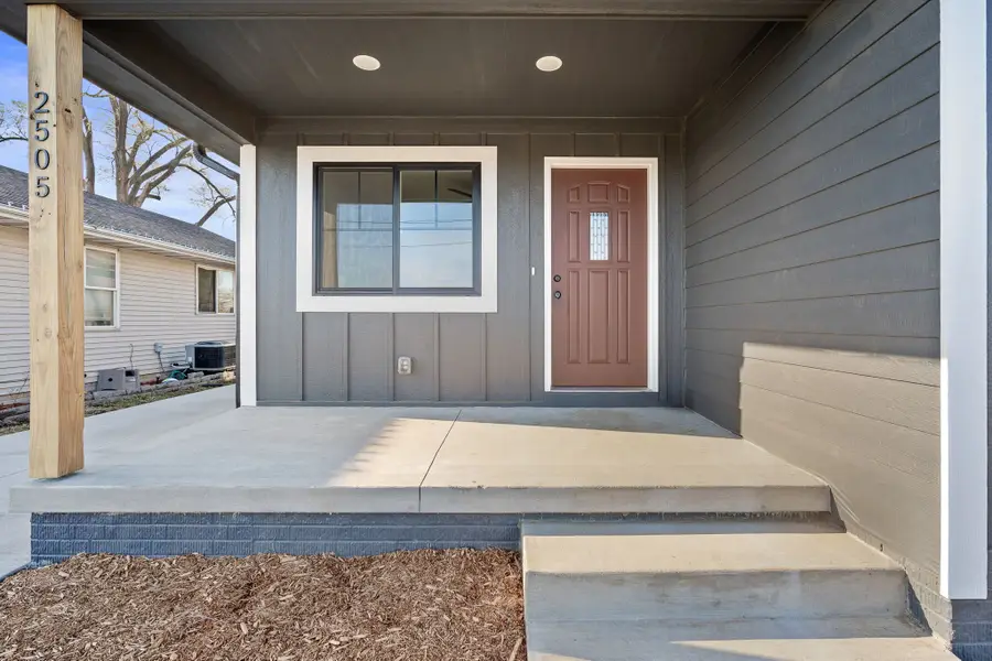 2505 Shaw Street, Des Moines, IA 50317 - Image #2