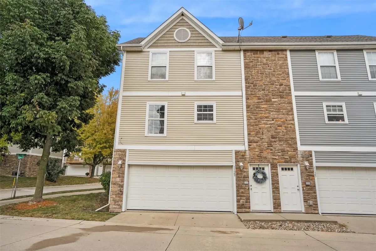 1129 Flagstone Lane, Pleasant Hill, IA 50327 - Image #1