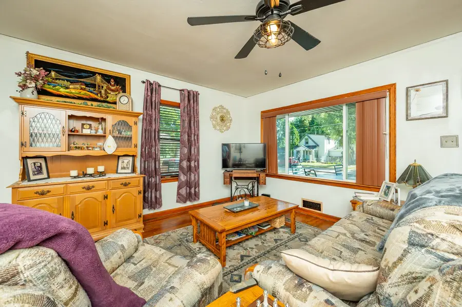 5936 SW 2nd Street, Des Moines, IA 50315 - Image #3