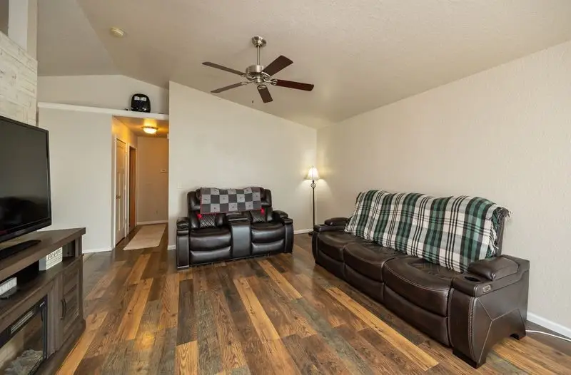 418 NE Maple Street, Elkhart, IA 50073 - Image #3