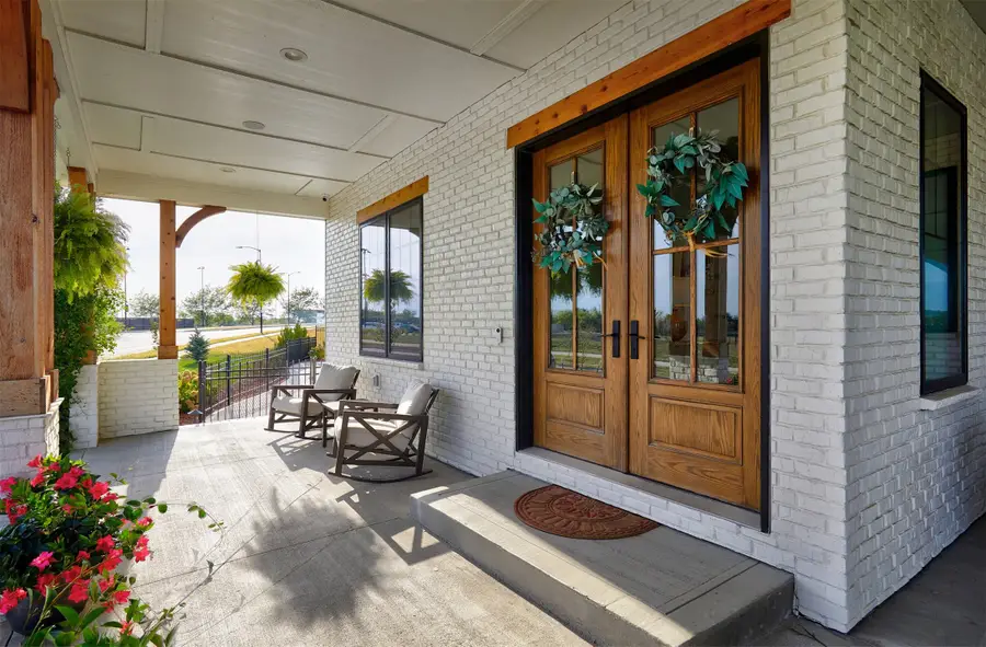 814 SW Prairie Trail Parkway, Ankeny, IA 50023 - Image #2