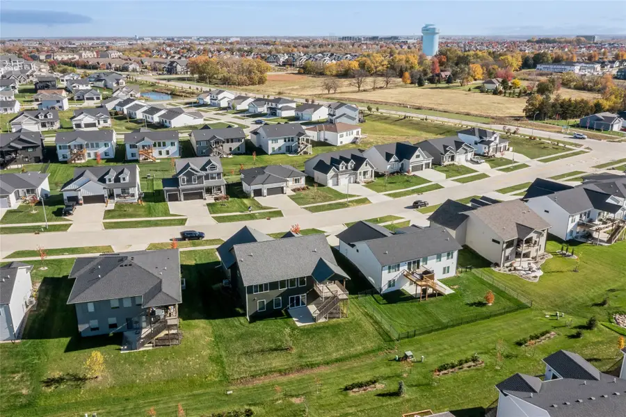 610 Napoli Avenue, West Des Moines, IA 50266 - Image #2