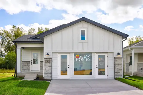 1012 NW Macarthur Lane, Waukee, IA 50263