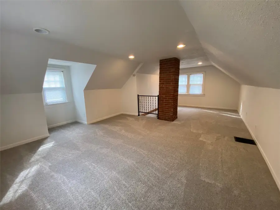 4108 3rd Street, Des Moines, IA 50313 - Image #2