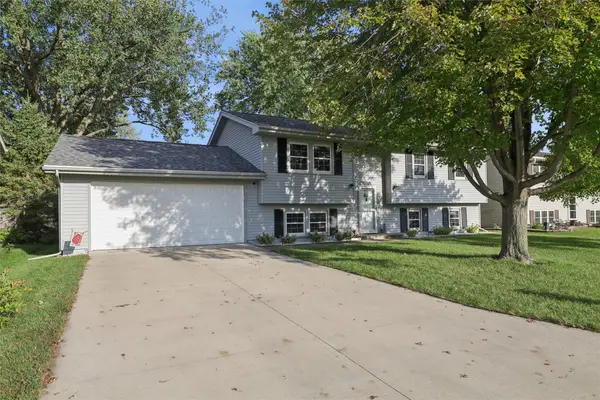 2141 10th Street, Nevada, IA 50201