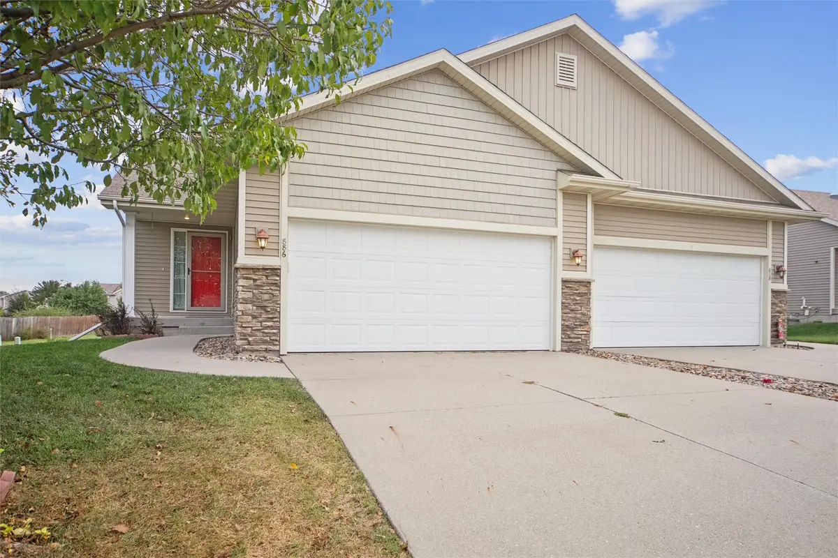 886 NE Cherry Plum Drive, Ankeny, IA 50021 - Image #1