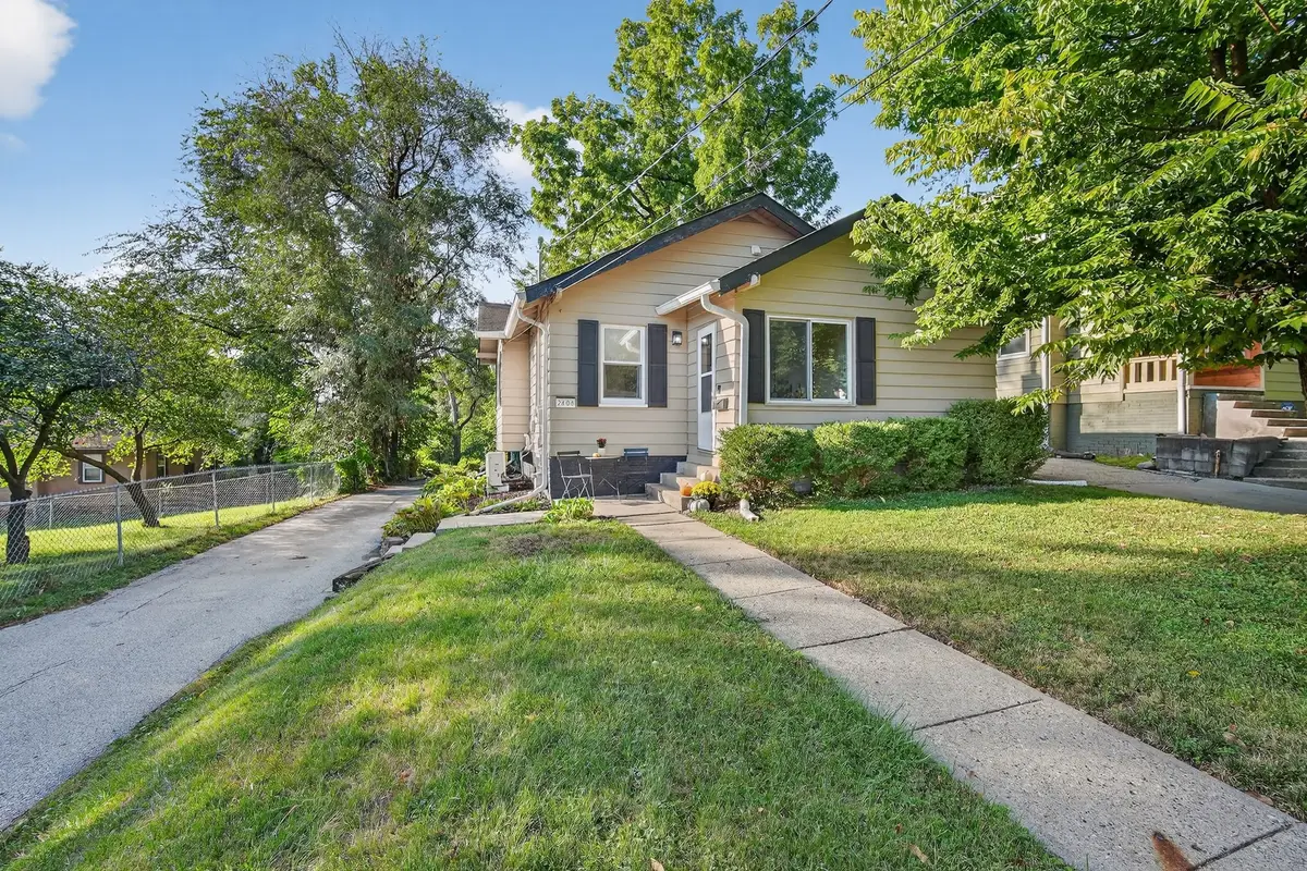 2808 School Street, Des Moines, IA 50311 - Image #1