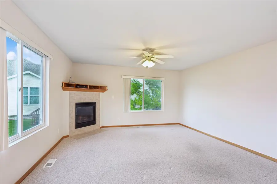 796 SE Willow Brook Court, Waukee, IA 50263 - Image #3