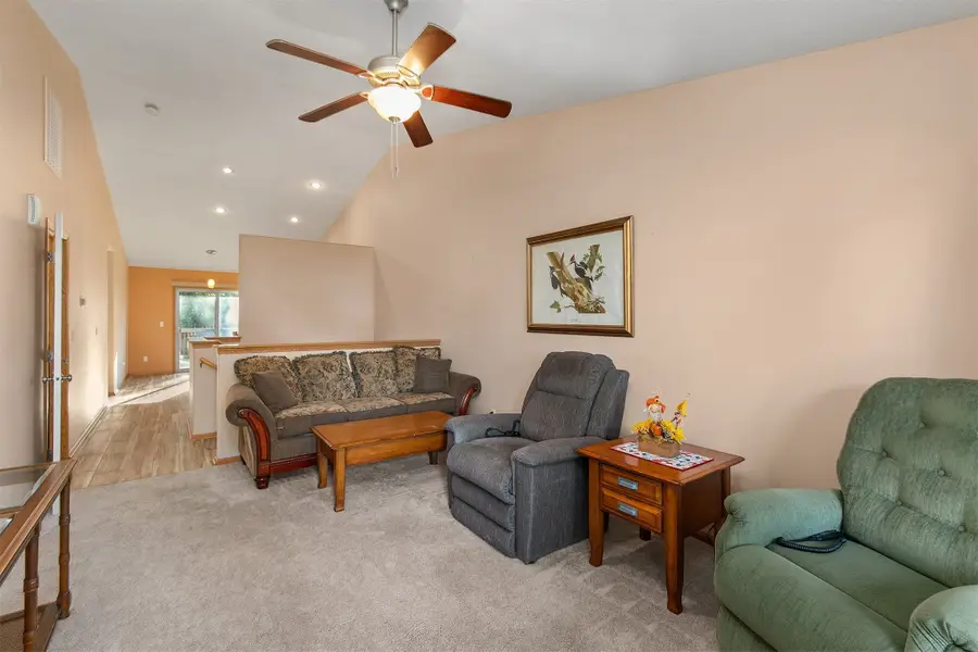 5825 NW 50th Street, Johnston, IA 50131 - Image #2