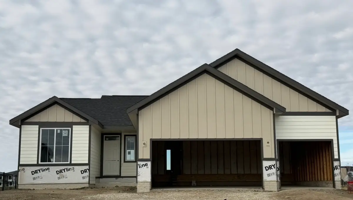 1315 NW Yorktown Drive, Waukee, IA 50263 - Image #1